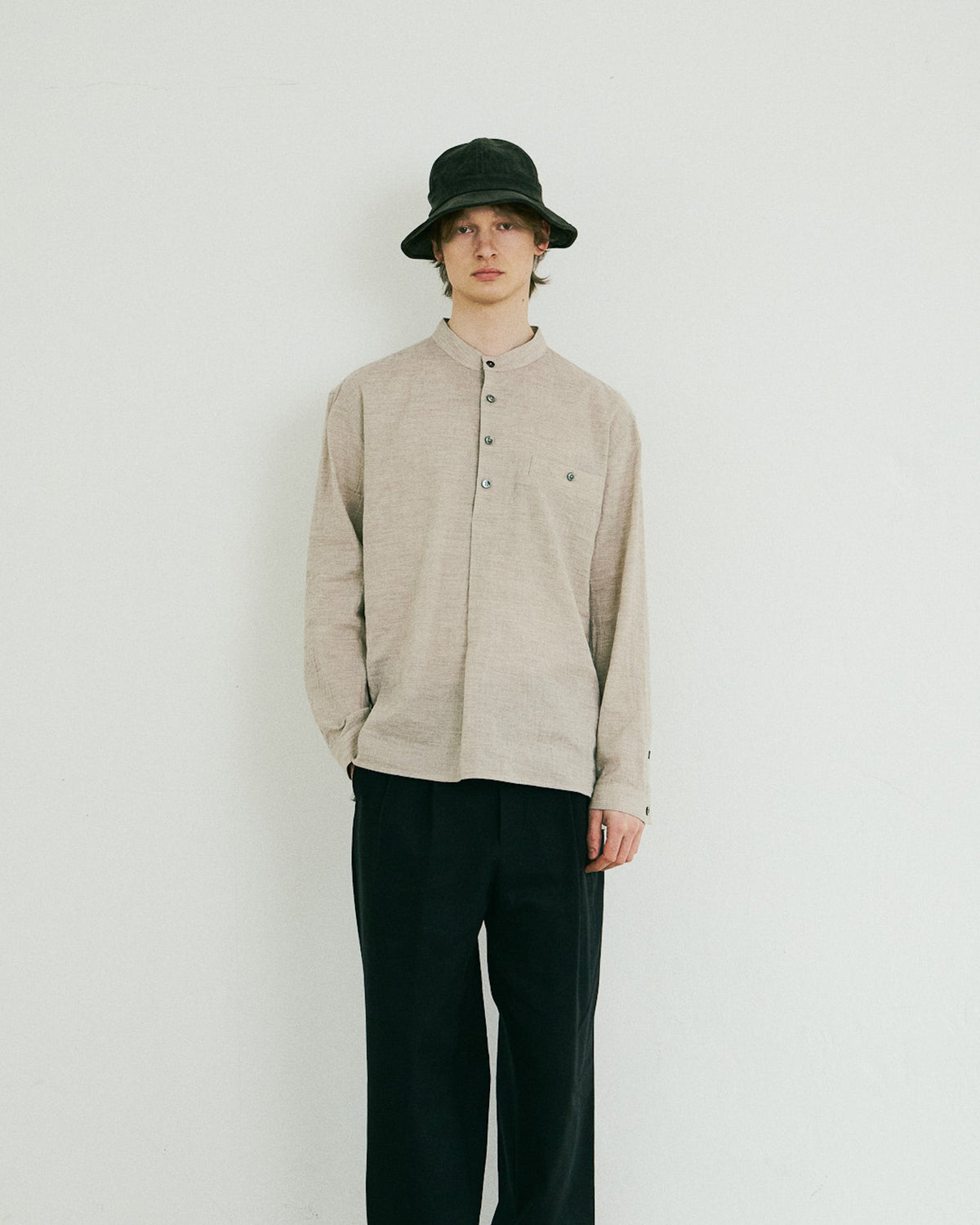 Band Collar Popover